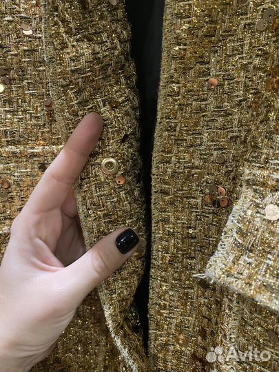 Бомбер с пайетками zara