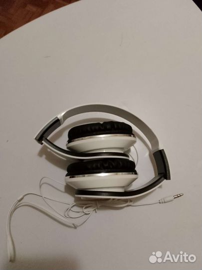 Наушники проводные