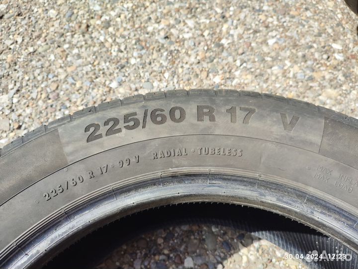 Continental ContiPremiumContact 5 225/60 R17 99V