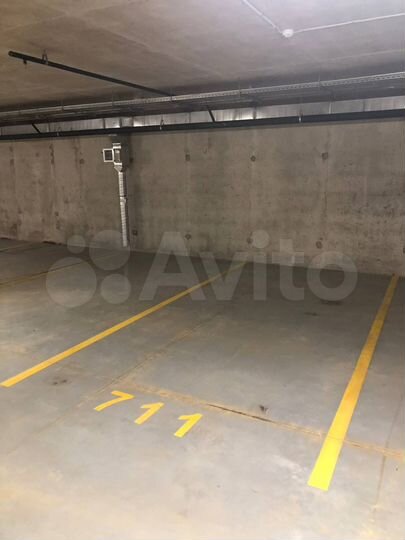 Машиноместо, 13 м²