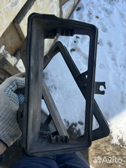 Кронштейн противотуманных фар bmw e30