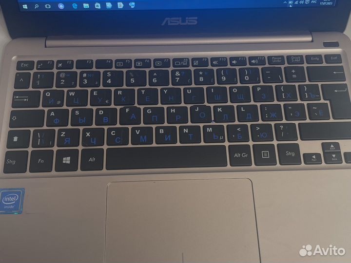 Ноутбук asus