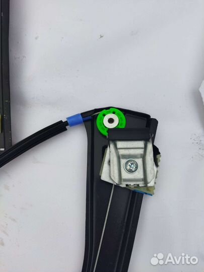 Стеклоподъёмник Фольксваген Джетта 5