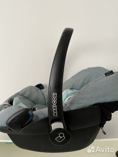 Автолюлька maxi cosi pebble с переходниками