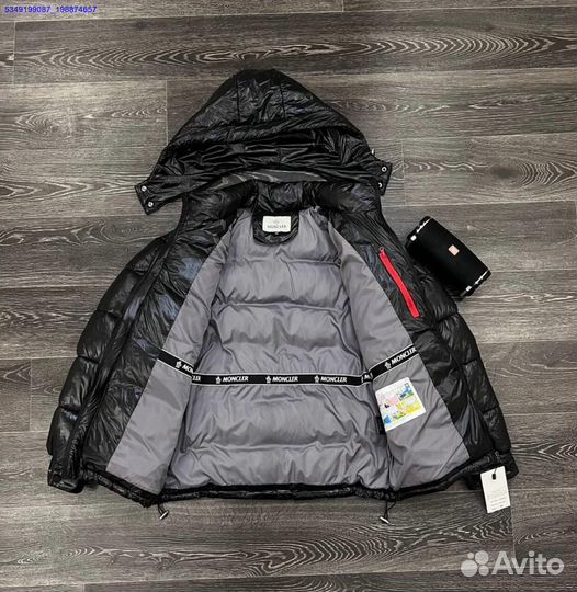 Пуховик Moncler — для стильных зимних дней