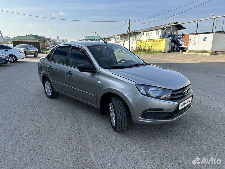 LADA Granta 1.6 МТ, 2021, 49 000 км