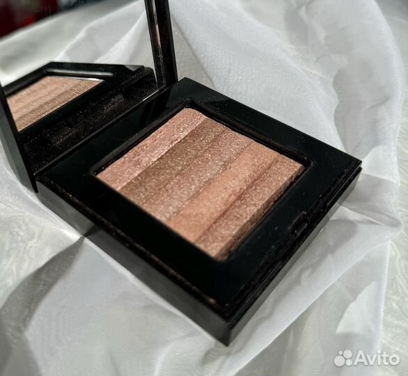 Bobbi brown хайлайтер