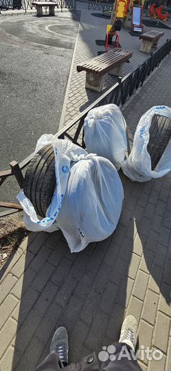 Резина летняя 245/40/19 275/35/19