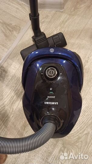 Пылесос 2000w (на запчасти или отремонтировать)