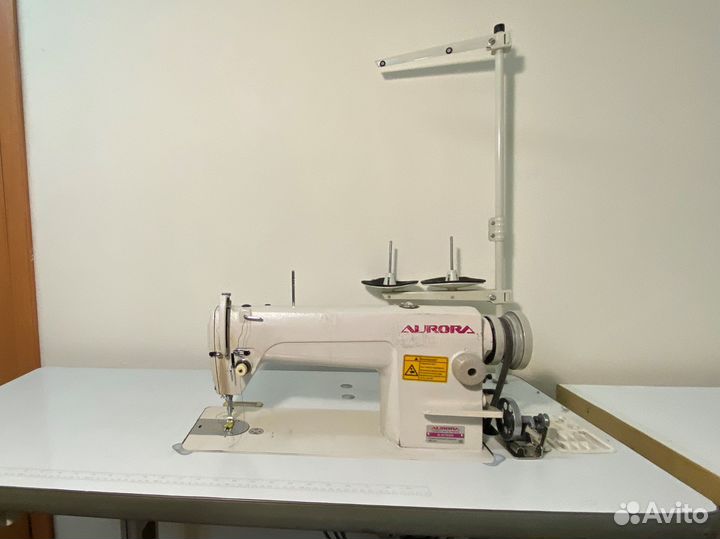 Промышленная швейная машинка jack