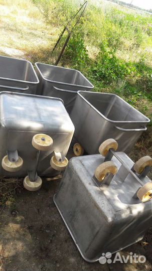 Ёмкость чан на колёсах