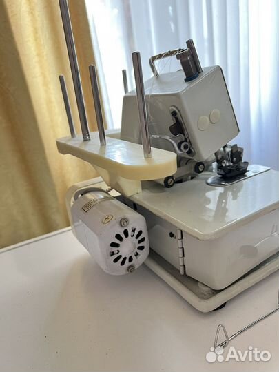 Оверлок для швейной машины