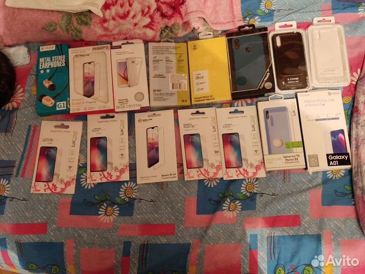 Защитное стекло, чехлы на телефон