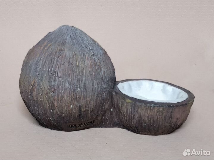 Поилка и укрытие в виде кокосов Exo terra