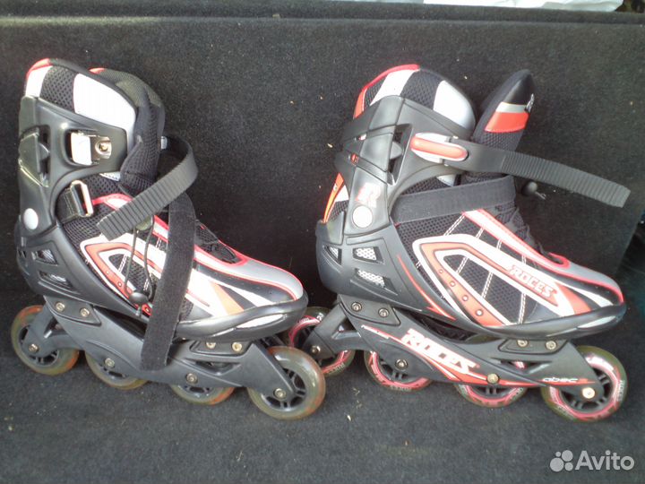 Роликовые коньки новые Roces 84 43 размер