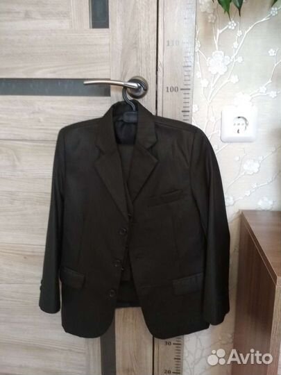 Костюм школьный