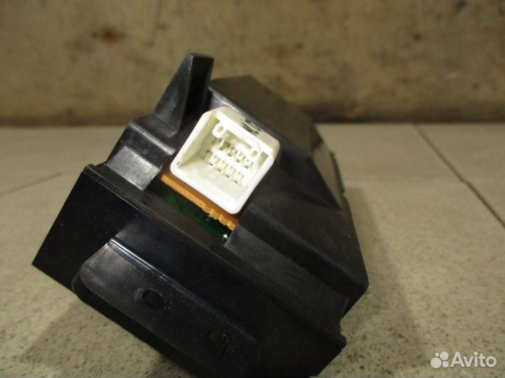 Блок управления печкой Toyota LC Prado 120