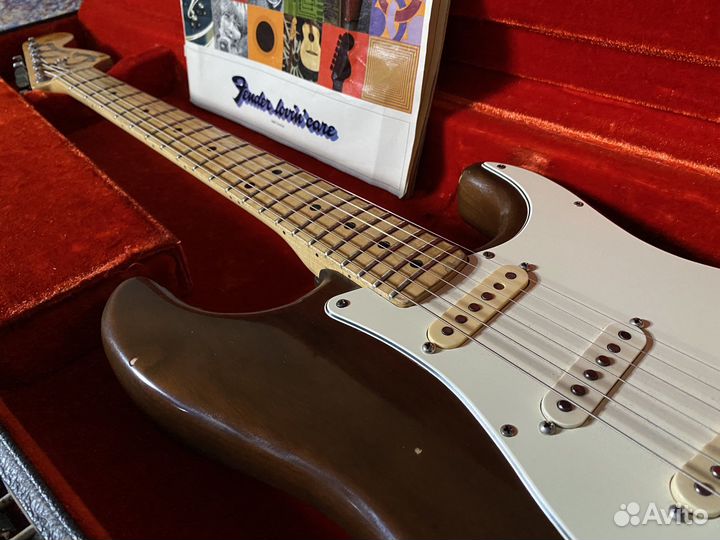 1975 Fender Stratocaster USA Mocha Brown