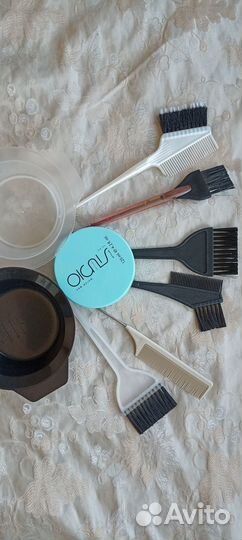 Предметы для окрашивания волос и создания причёски