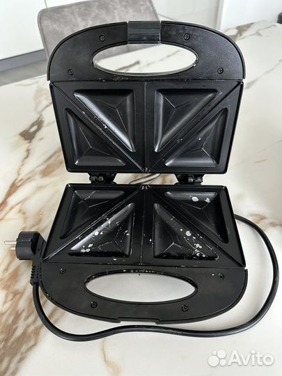 Тостер-сендвичница