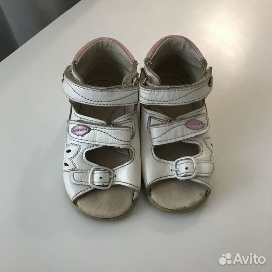 Босоножки для девочки 20 р-р