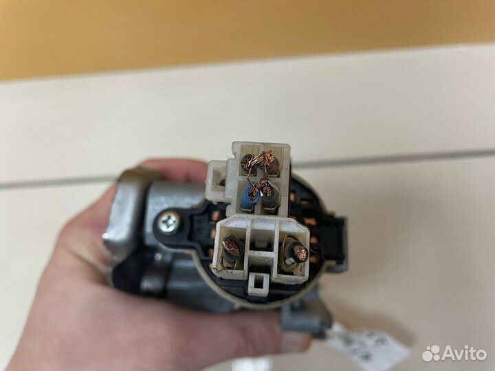 Замок зажигания Mazda Familia BJ5P