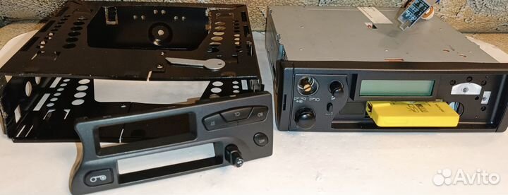 Кассетная автомагнитола-ретро модель из 1996-1999г