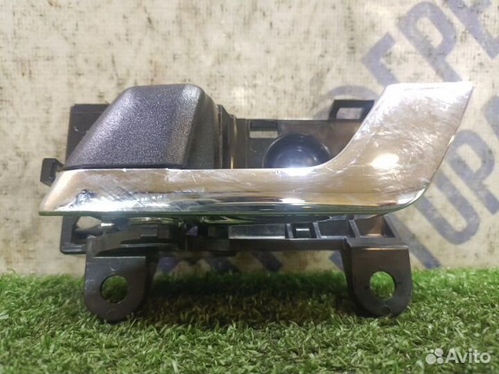 Ручка двери внутренняя передняя левая Toyota Mark