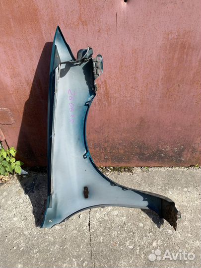 Крыло переднее левое Mazda 323P BA Арт. 260638