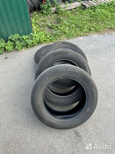 Yokohama BluEarth AE50 215/65 R17
