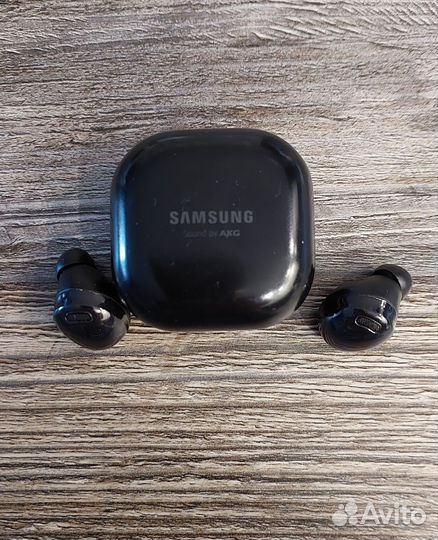 Беспроводные наушники samsung