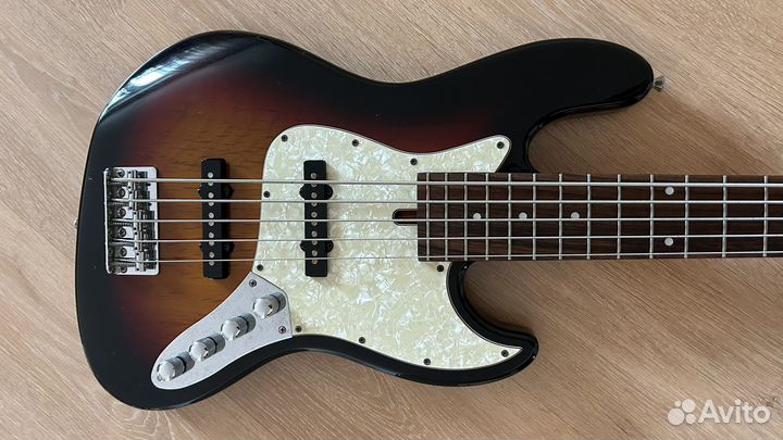 Бас гитара Bacchus BJB-550R 2TS
