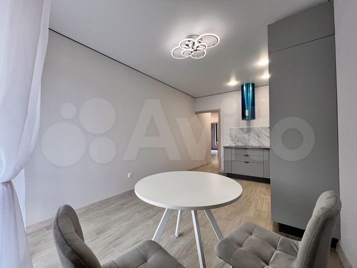 2-к. квартира, 64 м², 4/14 эт.