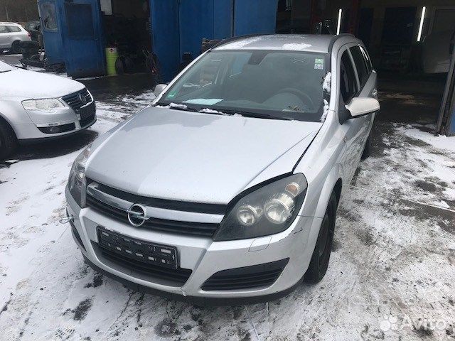 Разбор на запчасти Opel Astra H