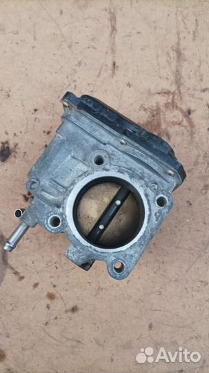 Тойота Королла 3ZZ дроссельная заслонка бу