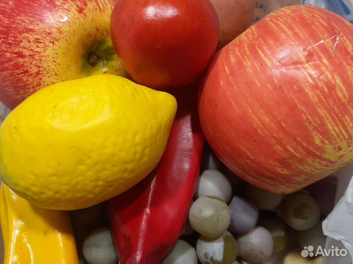 Искусственные овощи и фрукты