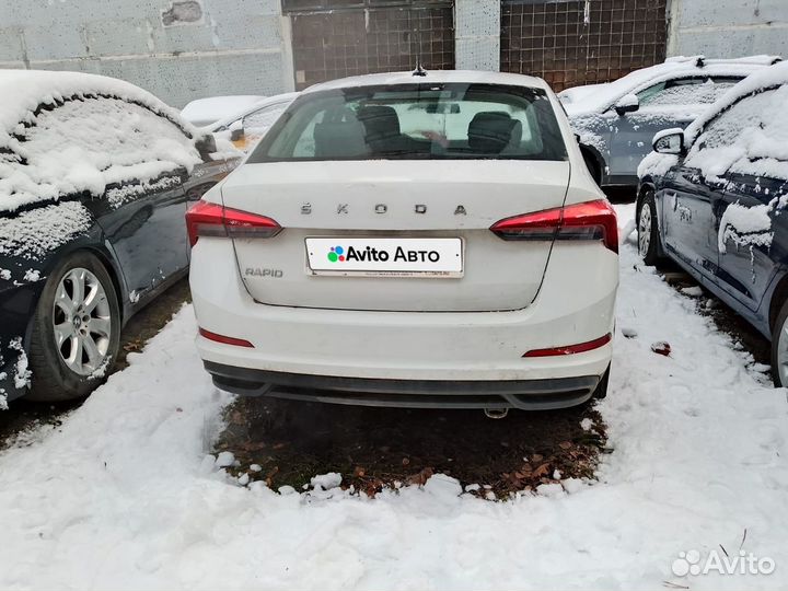 Skoda Rapid 1.5 AT, 2022, 205 000 км
