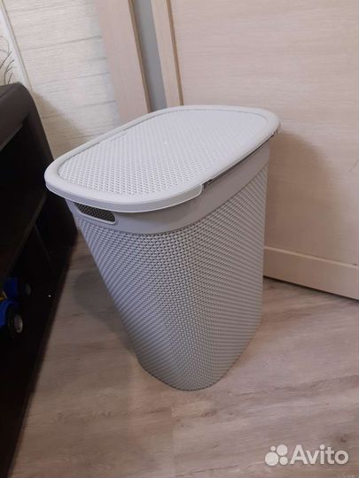 Корзина для белья новая 48л