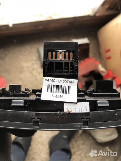 Hyundai ix 35 блок кнопок торпедо