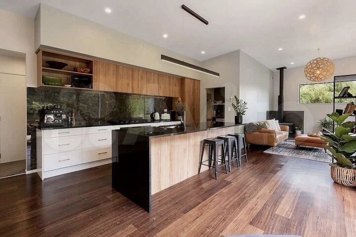 Дом 135 м² на участке 8 сот.