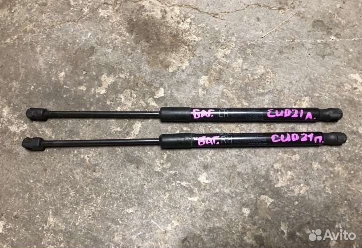 Киа Сид 2 JD универсал амортизатор крышки