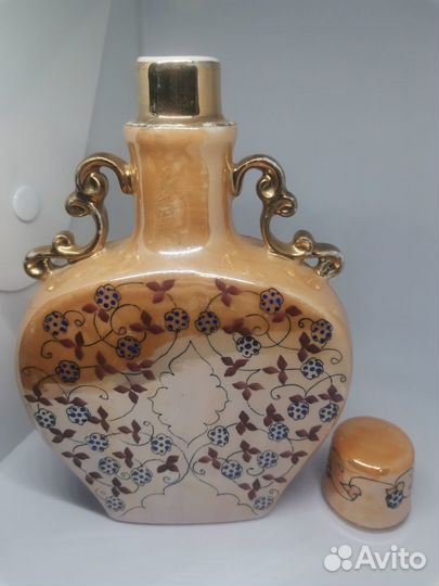 Графин глянцевый