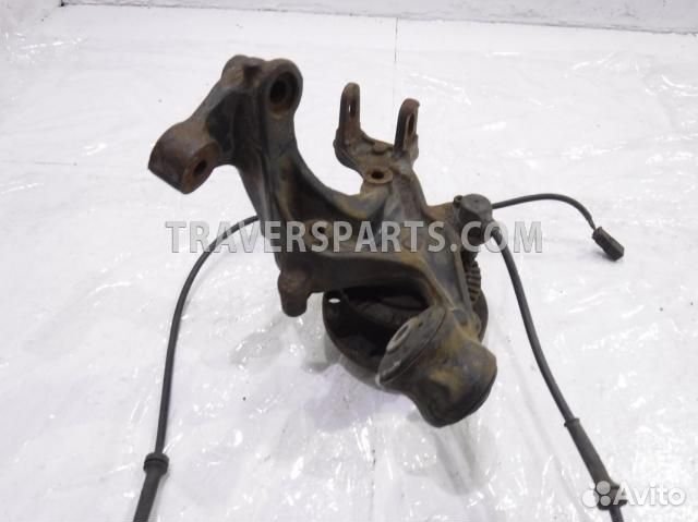 Кулак задний левый Ауди A4 B6