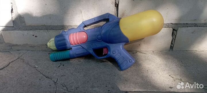 Водяной пистолет