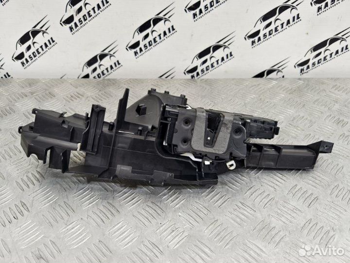 Замок боковой двери передний левый Ford Kuga CBV