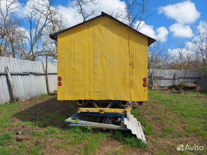 Прицеп-павильон для пчел