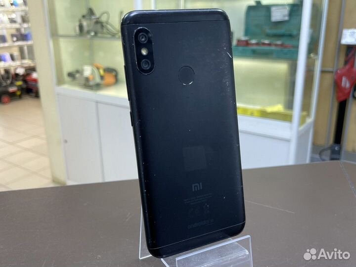 Xiaomi Mi A2 Lite Android One, 3/32 ГБ