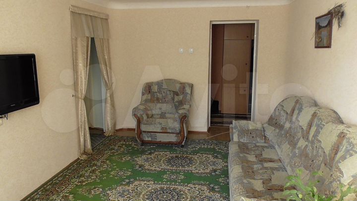 4-к. квартира, 102 м², 2/5 эт.