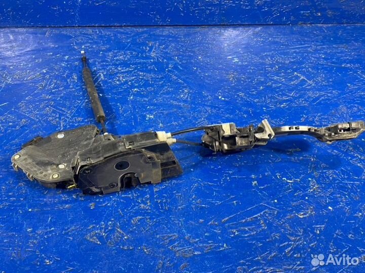 Замок двери передний левый Land Rover Range Rover