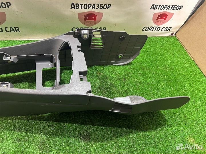 Центральная консоль Kia Rio 2 JB G4EE 2006